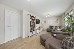 Sales Avenue New Tupton